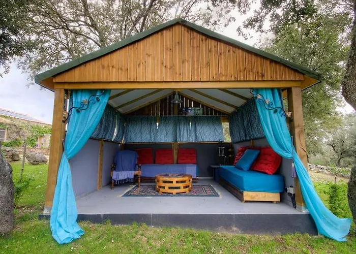Accueillant à 30 M² Avec Terrasse Et Jardin *