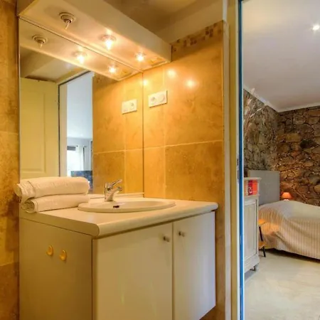 Accueillant à 30 M² Avec Terrasse Et Jardin Appartamento *