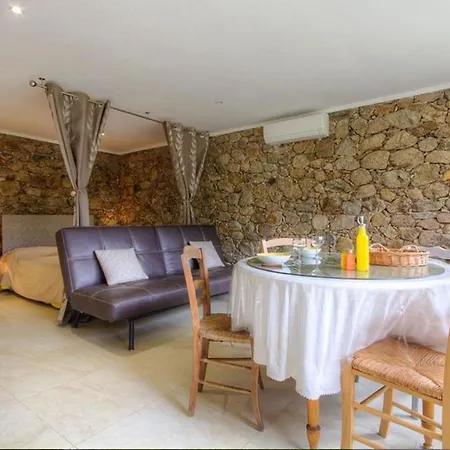 Confortable Avec Vue Sur La Montagne A 30m² Jardin