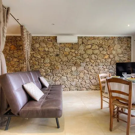 Accueillant A 30 M² Avec Terrasse Et Jardin Apartment Moltifao