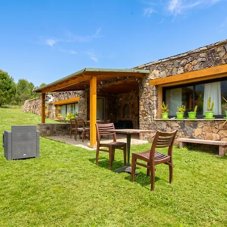 Appartement Accueillant A 30 M² Avec Terrasse Et Jardin Moltifao